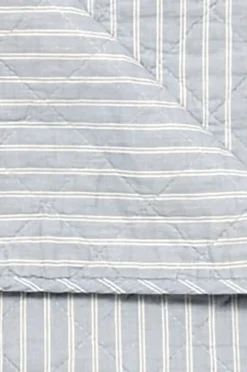 Au. Maison Quilt Ethnic, double stripe-light blue, 140x180 cm Blauw Plaids | Gratis bezorging - Bomont.nl