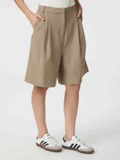 Short Nika Structure Bruin