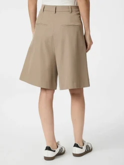 Short Nika Structure Bruin