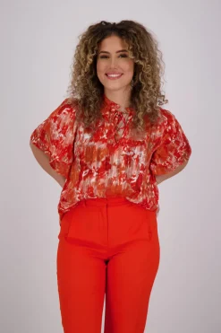 Top Alexandra Rood